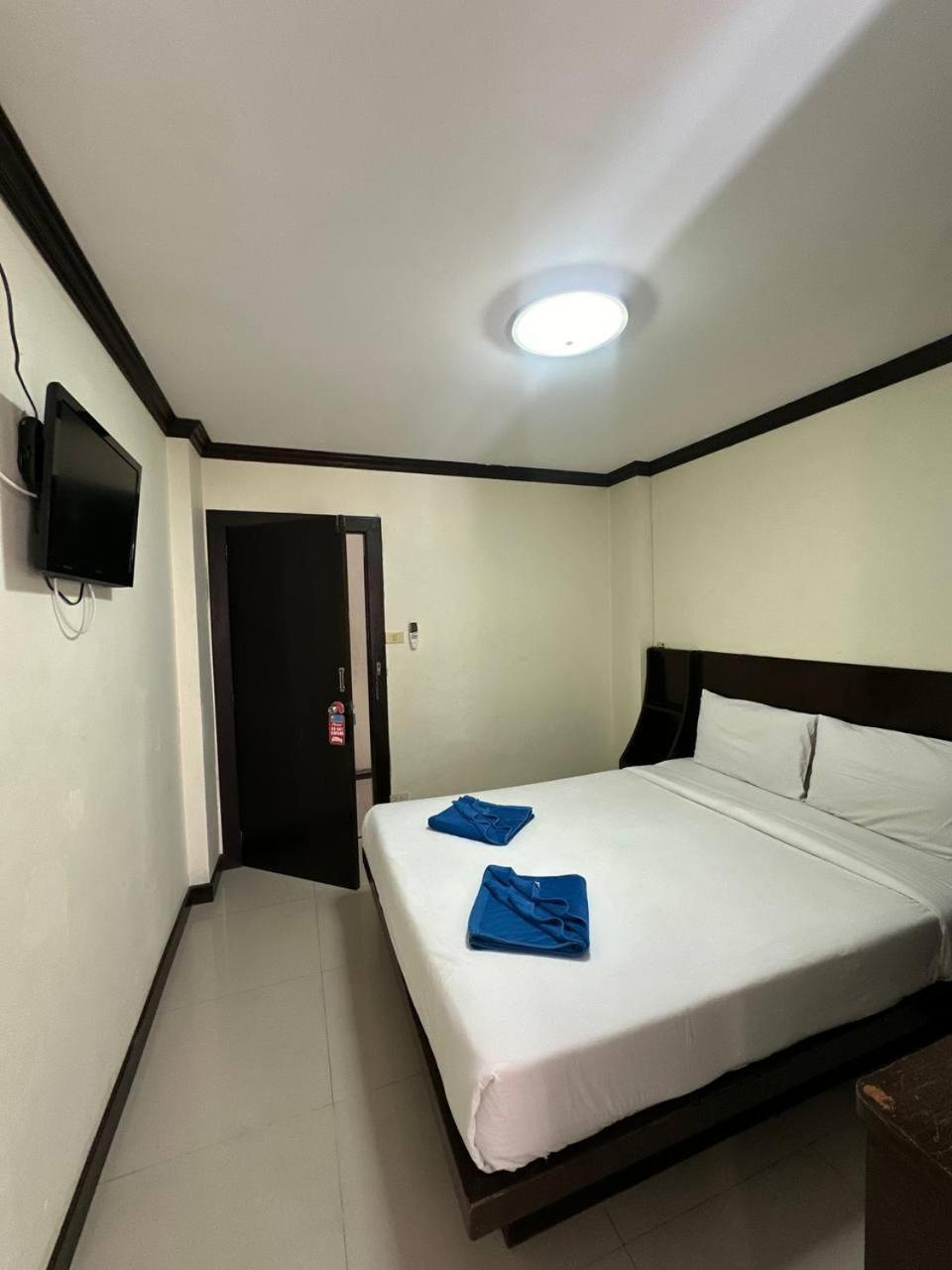 Blueskyhouse Patong Hotel ภายนอก รูปภาพ