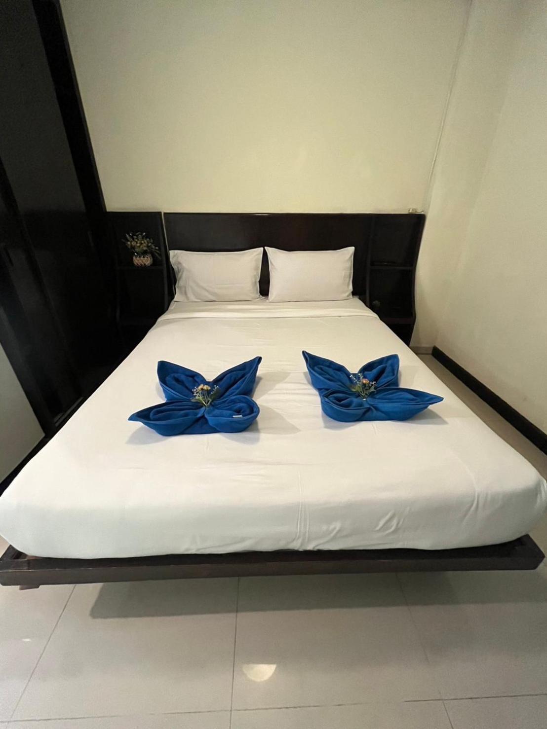 Blueskyhouse Patong Hotel ภายนอก รูปภาพ
