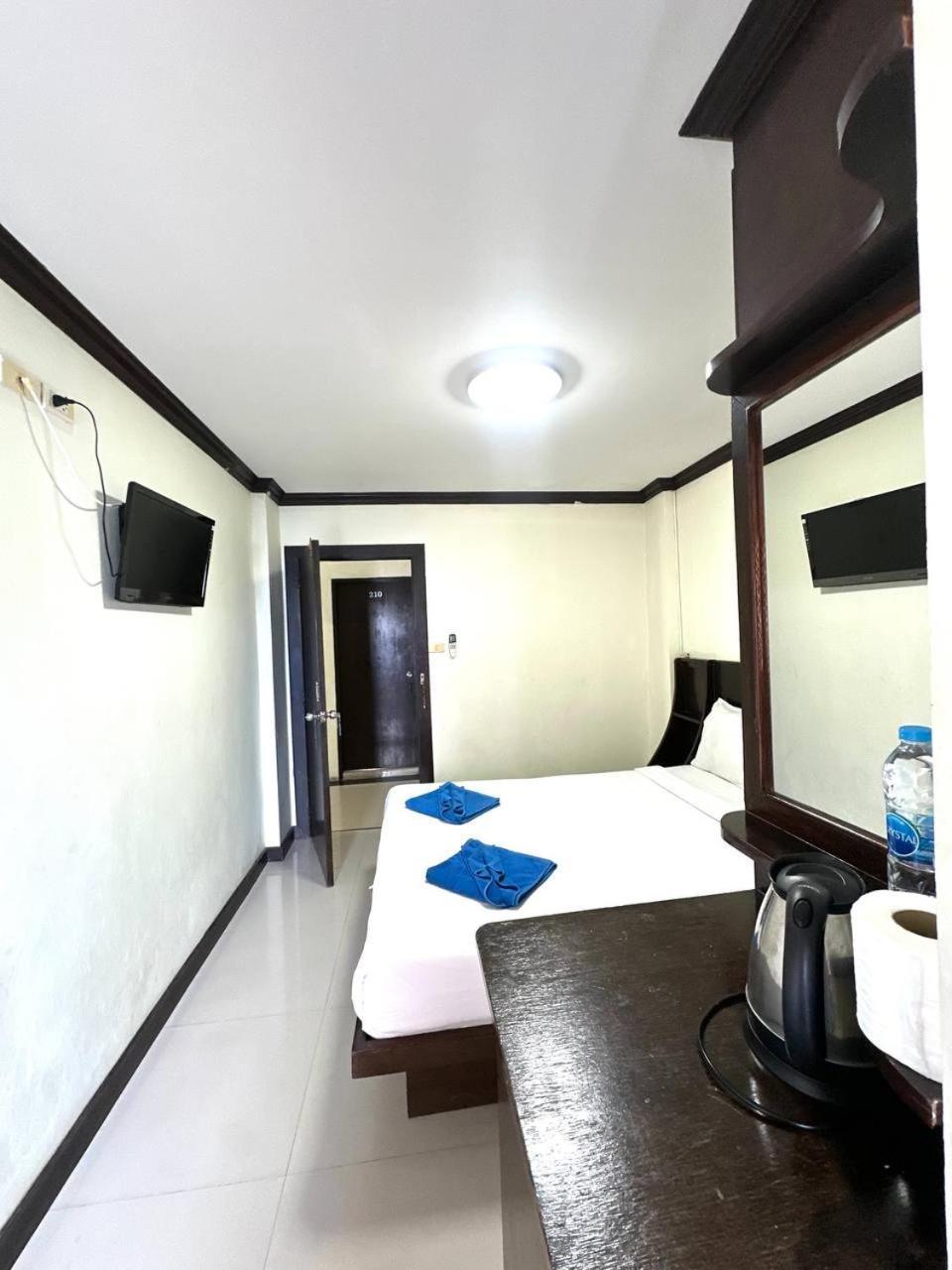 Blueskyhouse Patong Hotel ภายนอก รูปภาพ