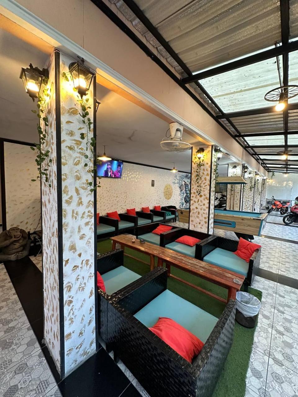 Blueskyhouse Patong Hotel ภายนอก รูปภาพ